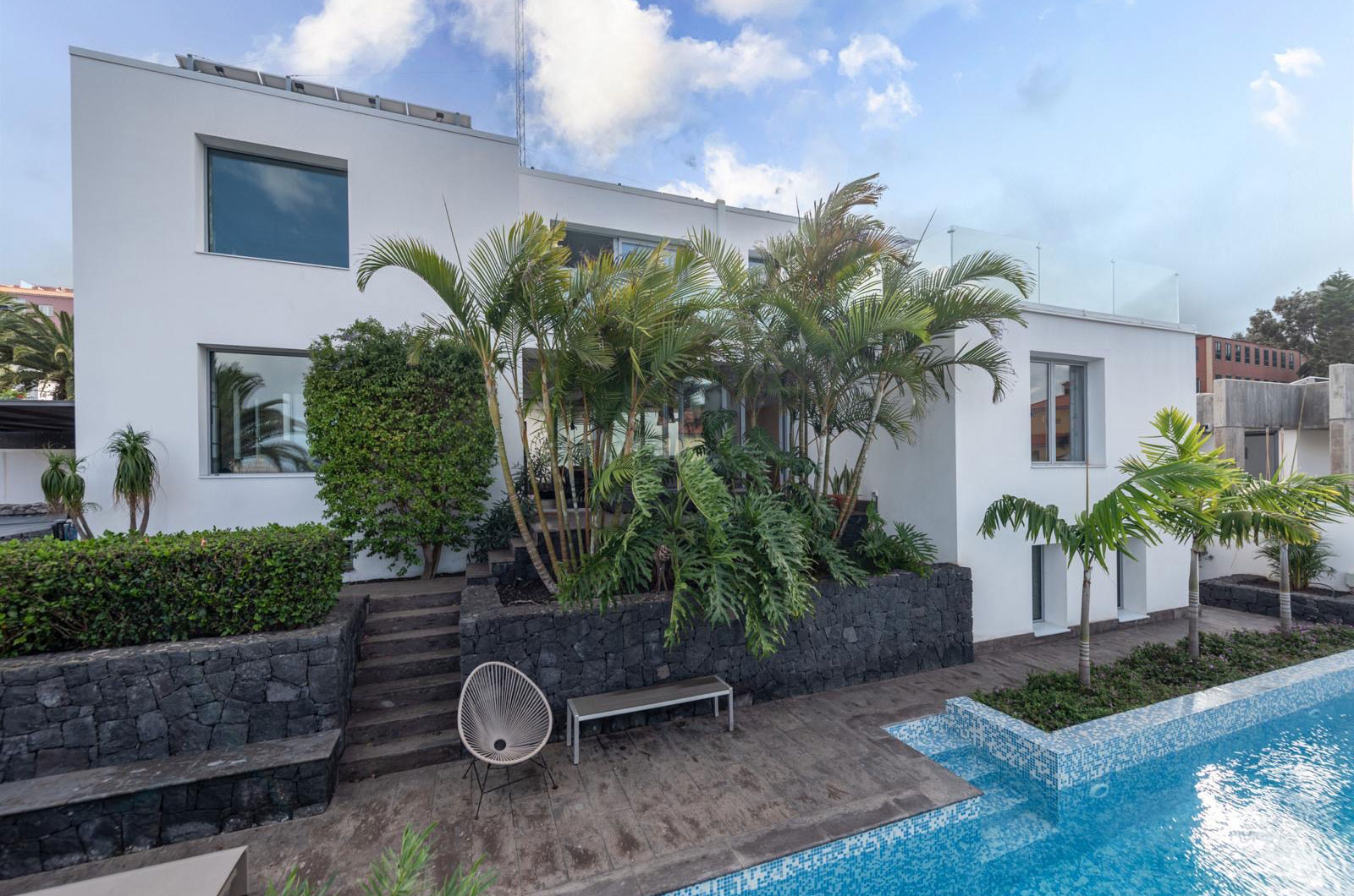 Villa moderne vue mer et piscine